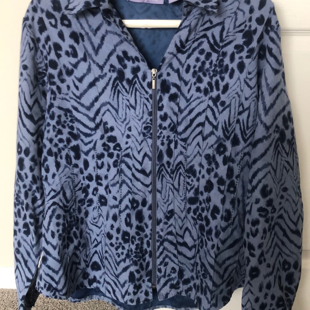 Light weight jacket very comfortable